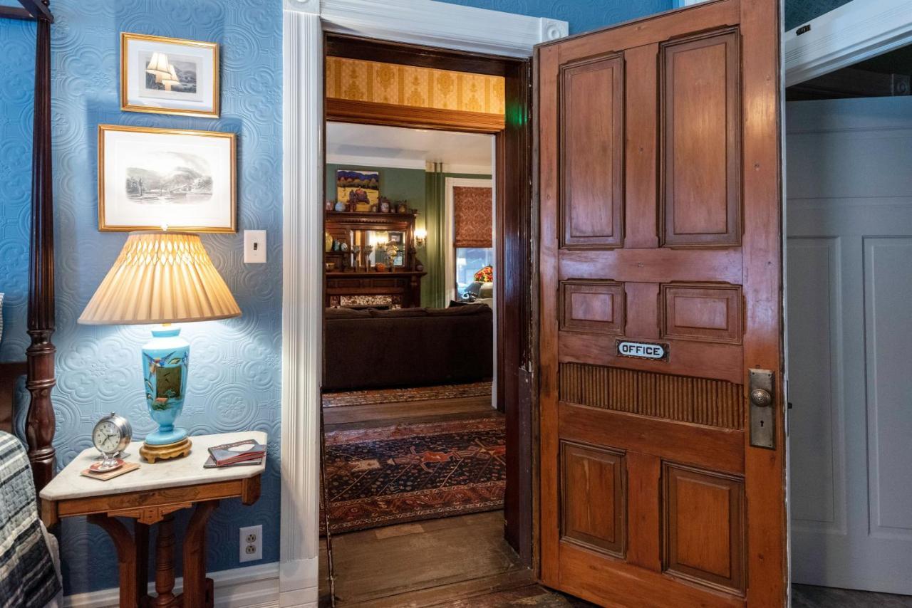 The Dolon House Bed & Breakfast! Джим-Торп Экстерьер фото
